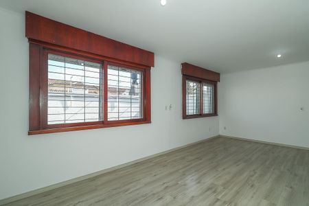 Casa à venda com 255m², 3 quartos e 4 vagasQuarto Suíte