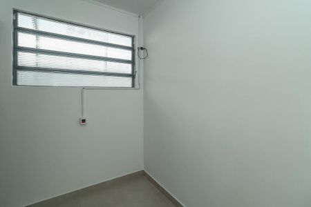 Casa à venda com 255m², 3 quartos e 4 vagasQuarto de Serviço