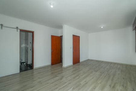 Casa à venda com 255m², 3 quartos e 4 vagasQuarto Suíte