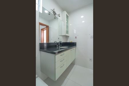 Casa à venda com 255m², 3 quartos e 4 vagasBanheiro da Suíte 2