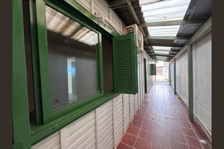 Casa à venda com 120m², 3 quartos e 2 vagasBanheiro de Serviço