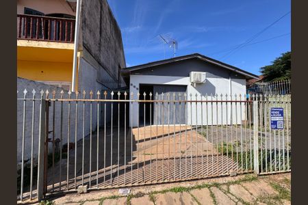 Casa à venda com 120m², 3 quartos e 2 vagasFachada