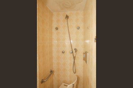 Apartamento à venda com 103m², 3 quartos e 1 vaga Apartamento à venda com 103m², 3 quartos e 1 vagaBanheiro da Suíte