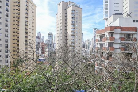 Apartamento à venda com 103m², 3 quartos e 1 vaga Apartamento à venda com 103m², 3 quartos e 1 vagaVista do Quarto