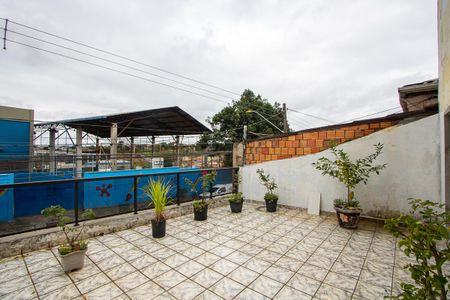 Casa à venda com 209m², 4 quartos e 2 vagas Casa à venda com 209m², 4 quartos e 2 vagasVaranda da sala