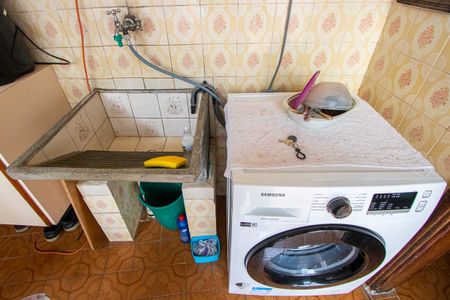 Casa à venda com 209m², 4 quartos e 2 vagas Casa à venda com 209m², 4 quartos e 2 vagasÁrea de serviço