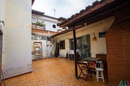 Casa à venda com 209m², 4 quartos e 2 vagas Casa à venda com 209m², 4 quartos e 2 vagasQuintal