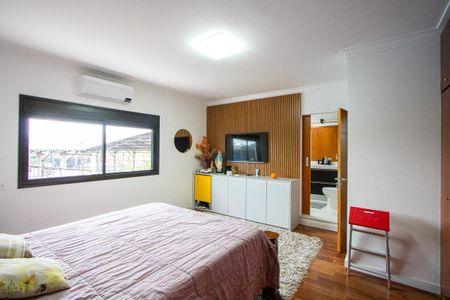 Casa à venda com 209m², 4 quartos e 2 vagas Casa à venda com 209m², 4 quartos e 2 vagasSuíte