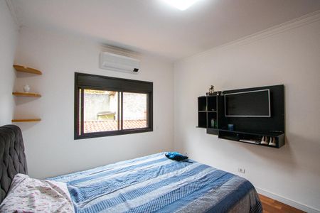 Casa à venda com 209m², 4 quartos e 2 vagas Casa à venda com 209m², 4 quartos e 2 vagasQuarto 1