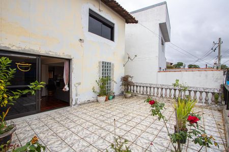 Casa à venda com 209m², 4 quartos e 2 vagas Casa à venda com 209m², 4 quartos e 2 vagasVaranda da sala