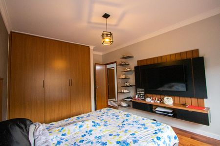 Casa à venda com 209m², 4 quartos e 2 vagas Casa à venda com 209m², 4 quartos e 2 vagasQuarto 2