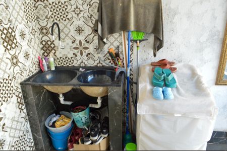 Casa de condomínio à venda com 180m², 3 quartos e 1 vaga Casa de condomínio à venda com 180m², 3 quartos e 1 vagaÁrea de Serviço