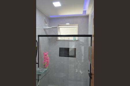 Casa de condomínio à venda com 180m², 3 quartos e 1 vaga Casa de condomínio à venda com 180m², 3 quartos e 1 vagaBanheiro