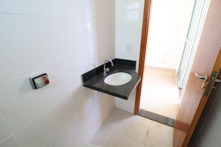 Apartamento para alugar com 59m², 2 quartos e 1 vagaBanheiro do Quarto 2