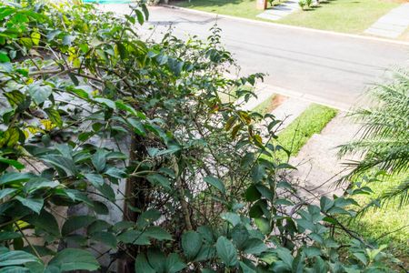 Casa de condomínio à venda com 320m², 4 quartos e 2 vagas Casa de condomínio à venda com 320m², 4 quartos e 2 vagasVista