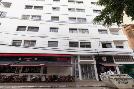 Apartamento à venda com 112m², 2 quartos e sem vaga Apartamento à venda com 112m², 2 quartos e sem vagaFachada