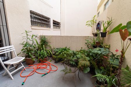 Apartamento à venda com 112m², 2 quartos e sem vaga Apartamento à venda com 112m², 2 quartos e sem vagaQuintal