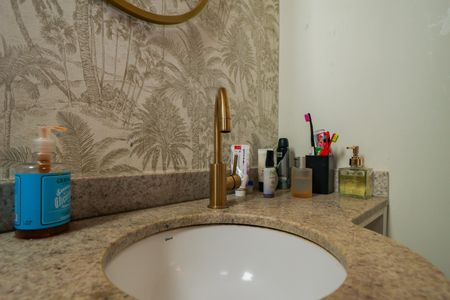 Casa de condomínio à venda com 230m², 4 quartos e 3 vagas Casa de condomínio à venda com 230m², 4 quartos e 3 vagasLavabo