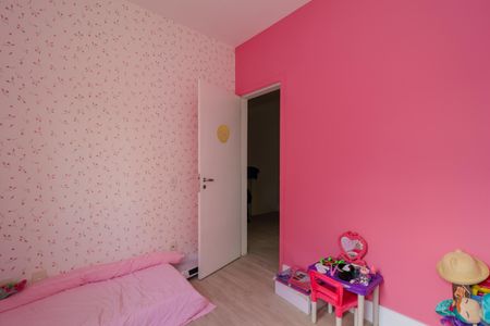 Casa de condomínio à venda com 230m², 4 quartos e 3 vagas Casa de condomínio à venda com 230m², 4 quartos e 3 vagasQuarto 2