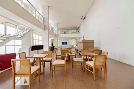 Casa de condomínio à venda com 230m², 4 quartos e 3 vagas Casa de condomínio à venda com 230m², 4 quartos e 3 vagasÁrea comum