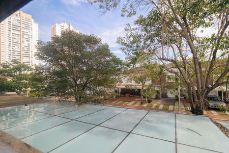 Casa de condomínio à venda com 230m², 4 quartos e 3 vagas Casa de condomínio à venda com 230m², 4 quartos e 3 vagasVista do Quarto 1