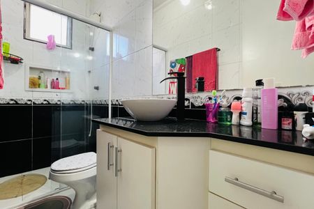 Apartamento à venda com 76m², 3 quartos e 1 vaga Apartamento à venda com 76m², 3 quartos e 1 vagaBanheiro