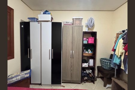 Casa à venda com 54m², 2 quartos e 4 vagasQuarto 2