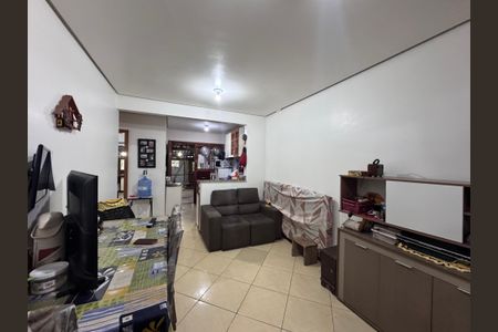 Casa à venda com 54m², 2 quartos e 4 vagasSala
