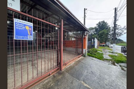 Casa à venda com 54m², 2 quartos e 4 vagasFachada