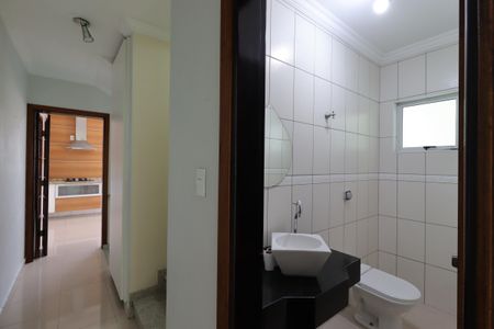 Casa à venda com 207m², 3 quartos e 4 vagasCorredor do primeiro piso