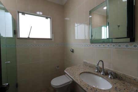 Casa à venda com 207m², 3 quartos e 4 vagasBanheiro da Suíte