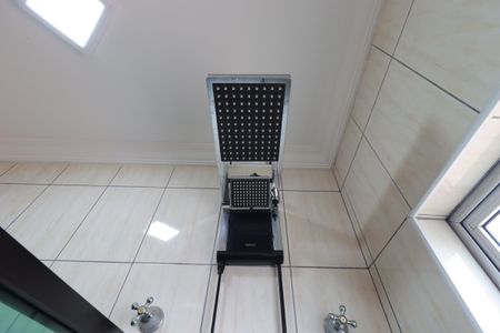 Casa à venda com 207m², 3 quartos e 4 vagasBanheiro Social - Chuveiro