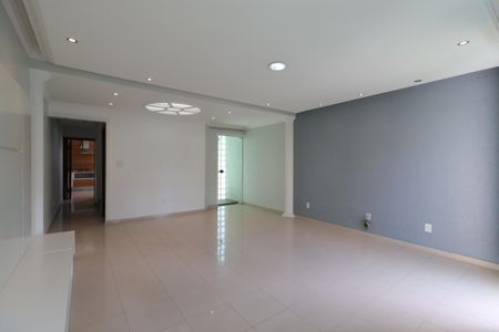 Casa à venda com 207m², 3 quartos e 4 vagasSala