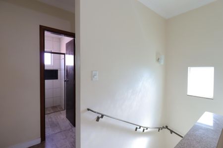 Casa à venda com 207m², 3 quartos e 4 vagasCorredor do segundo piso