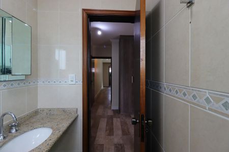 Casa à venda com 207m², 3 quartos e 4 vagasBanheiro da Suíte