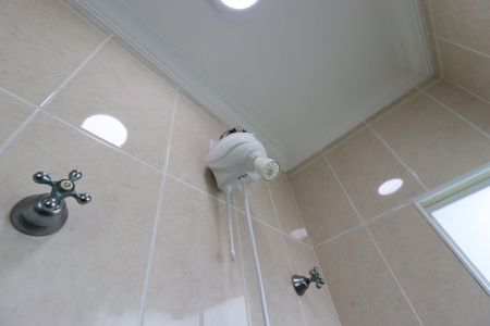 Casa à venda com 207m², 3 quartos e 4 vagasBanheiro da Suíte - Chuveiro