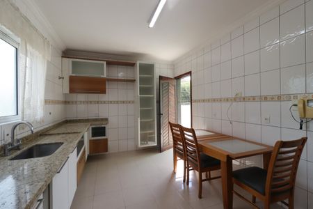 Casa à venda com 207m², 3 quartos e 4 vagasCozinha