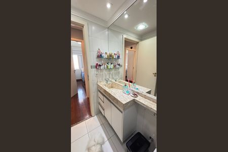 Apartamento à venda com 85m², 3 quartos e 2 vagas Apartamento à venda com 85m², 3 quartos e 2 vagasBanheiro