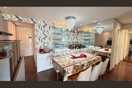 Apartamento à venda com 85m², 3 quartos e 2 vagas Apartamento à venda com 85m², 3 quartos e 2 vagasSala de Jantar