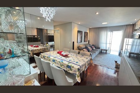 Apartamento à venda com 85m², 3 quartos e 2 vagas Apartamento à venda com 85m², 3 quartos e 2 vagasSala de Jantar