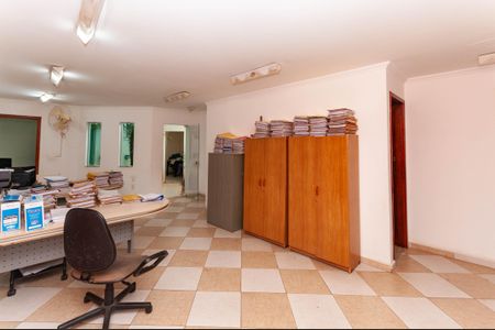Casa à venda com 152m², 2 quartos e 2 vagas Casa à venda com 152m², 2 quartos e 2 vagasSala