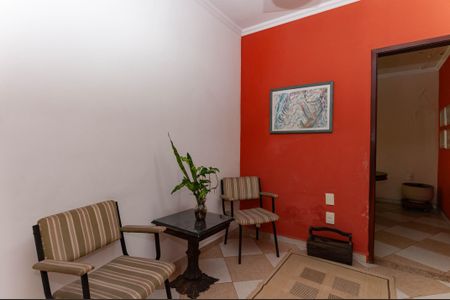 Casa à venda com 152m², 2 quartos e 2 vagas Casa à venda com 152m², 2 quartos e 2 vagasHall Social