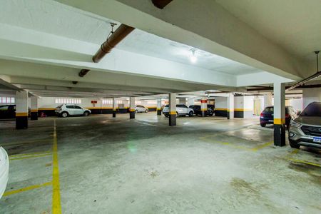Apartamento à venda com 54m², 2 quartos e 2 vagas Apartamento à venda com 54m², 2 quartos e 2 vagasÁrea Comum - Estacionamento