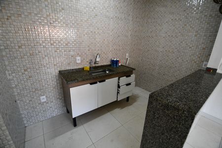 Casa à venda com 100m², 2 quartos e 2 vagasCozinha