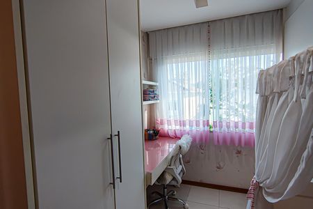 Casa de condomínio à venda com 177m², 4 quartos e 3 vagasSuíte 3