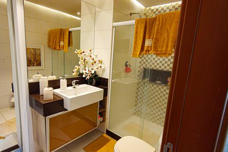 Casa de condomínio à venda com 177m², 4 quartos e 3 vagasBanheiro da Suíte 4