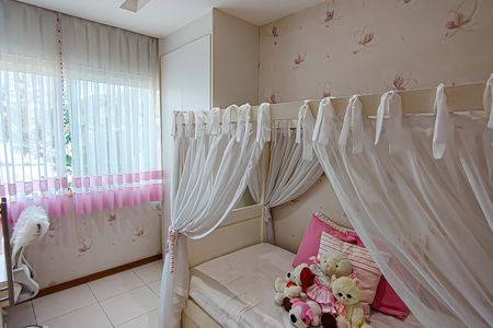 Casa de condomínio à venda com 177m², 4 quartos e 3 vagasSuíte 3