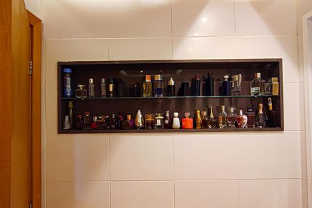 Casa de condomínio à venda com 177m², 4 quartos e 3 vagasBanheiro da Suíte 4