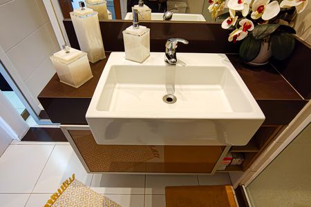 Casa de condomínio à venda com 177m², 4 quartos e 3 vagasBanheiro da Suíte 4