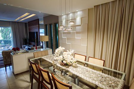 Casa de condomínio à venda com 177m², 4 quartos e 3 vagasSala